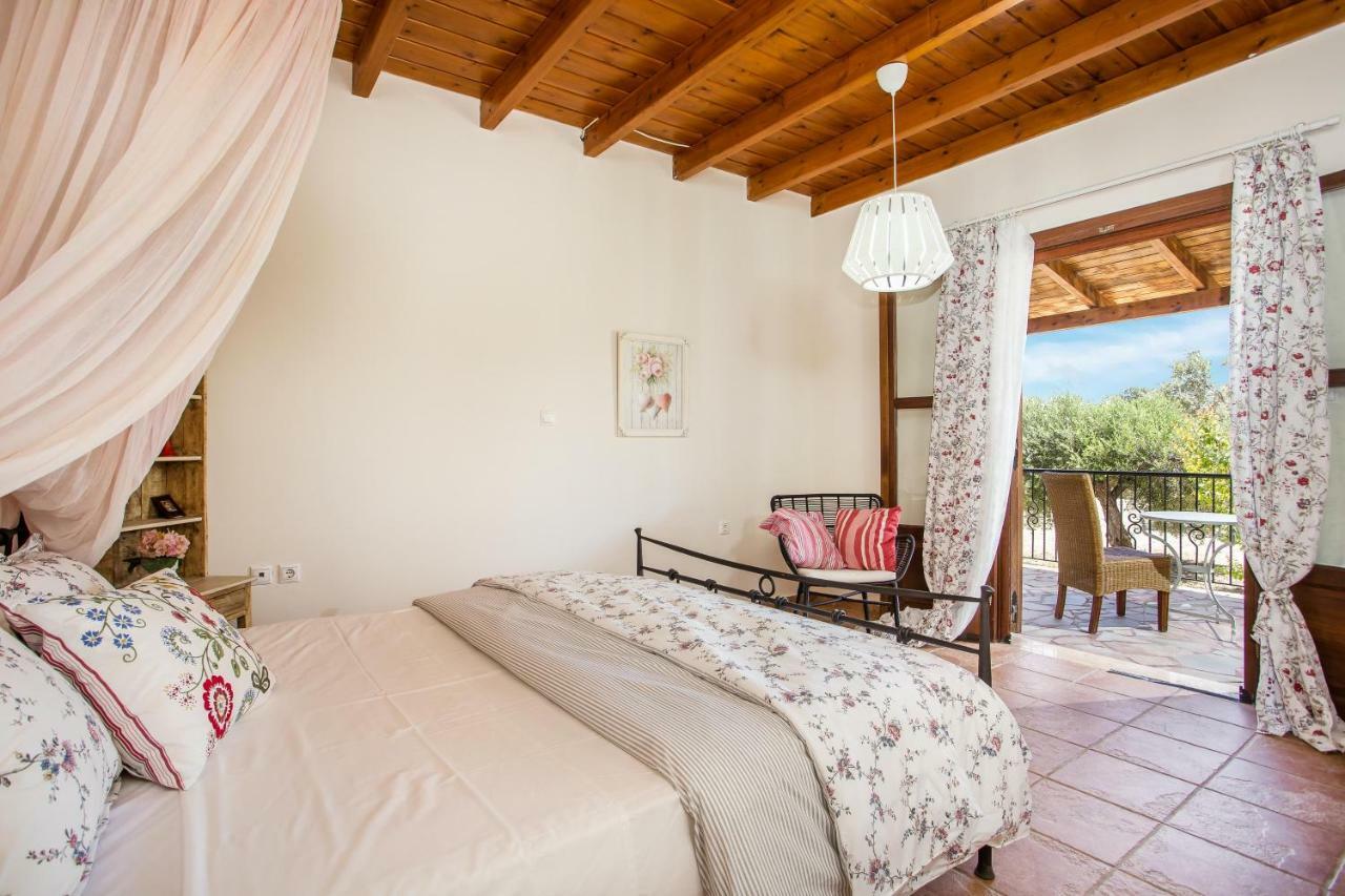 Sunny Countryside Villa - With Private Pool Фалираки Экстерьер фото