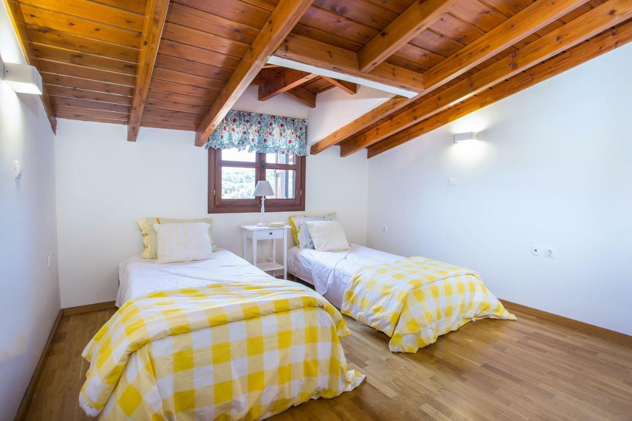 Sunny Countryside Villa - With Private Pool Фалираки Экстерьер фото