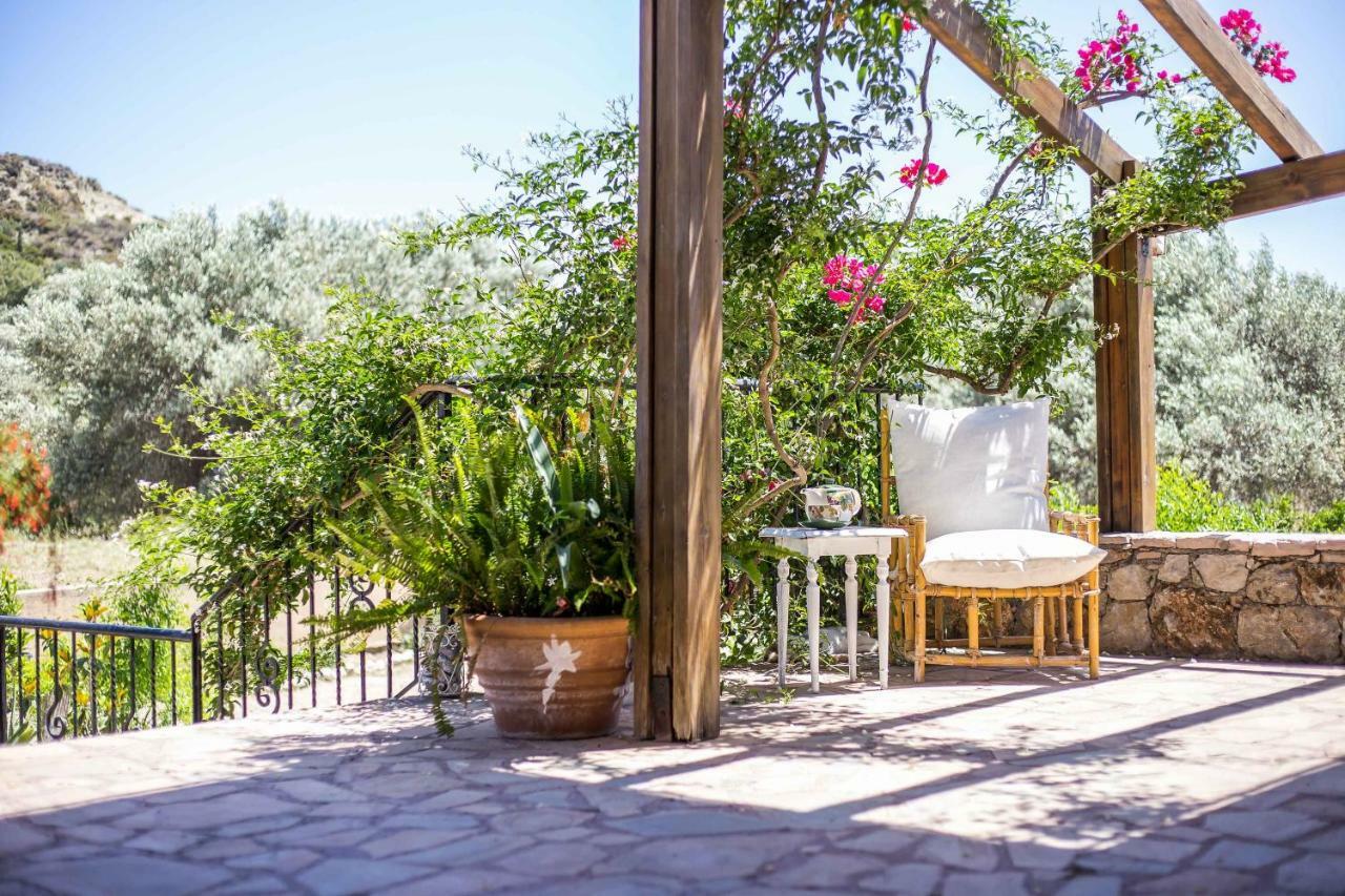 Sunny Countryside Villa - With Private Pool Фалираки Экстерьер фото