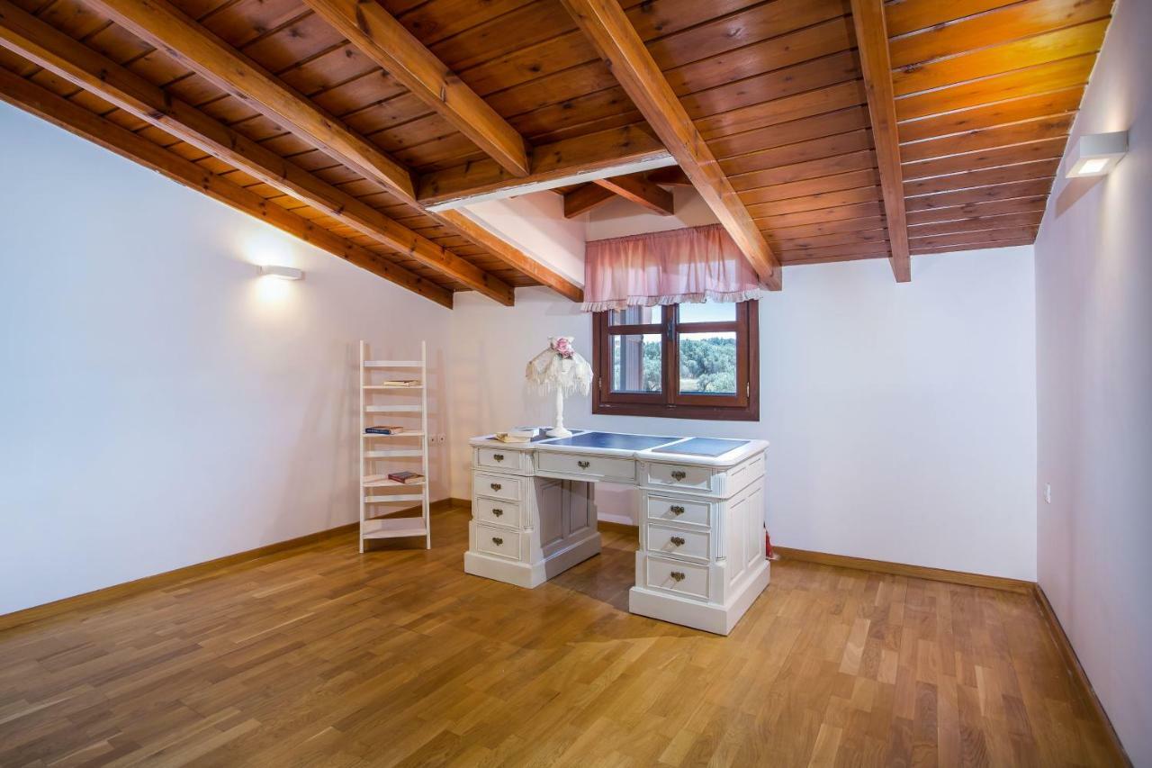 Sunny Countryside Villa - With Private Pool Фалираки Экстерьер фото
