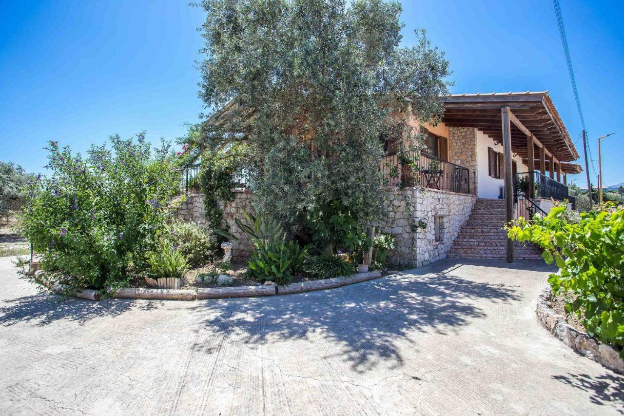 Sunny Countryside Villa - With Private Pool Фалираки Экстерьер фото