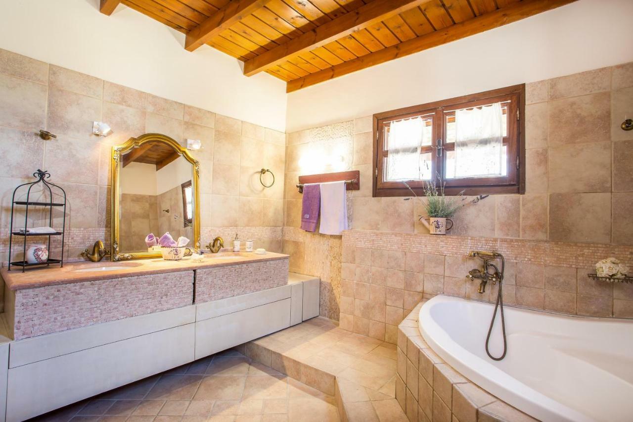 Sunny Countryside Villa - With Private Pool Фалираки Экстерьер фото
